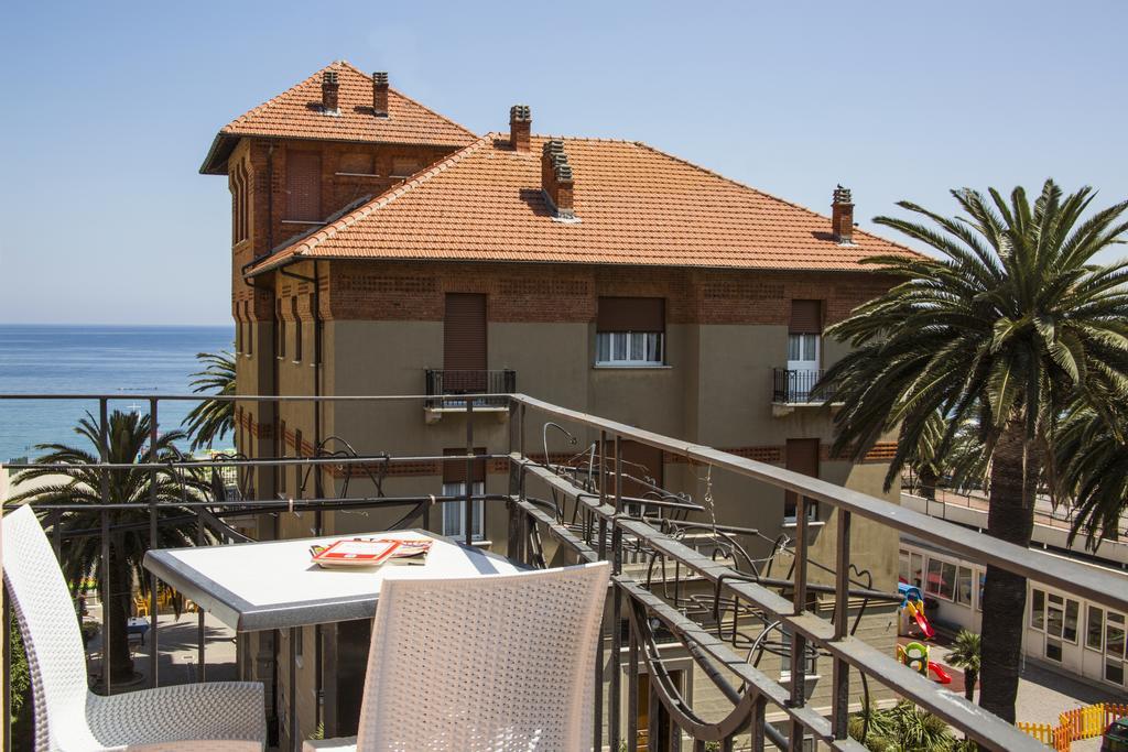 Hotel Mimosa Spotorno Rum bild