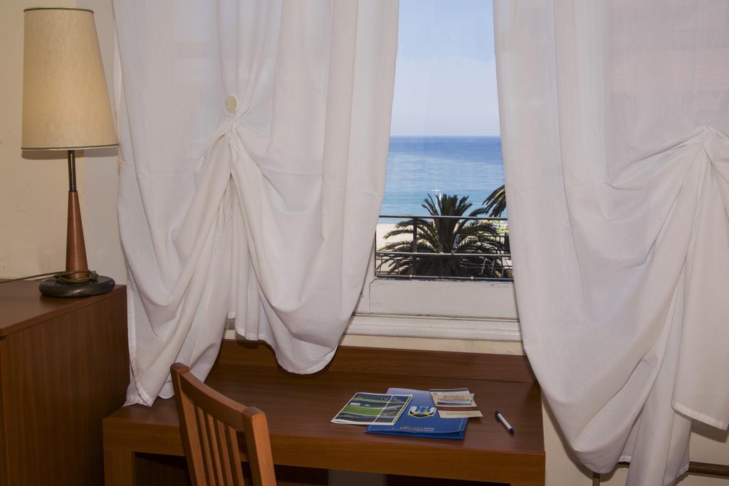 Hotel Mimosa Spotorno Rum bild